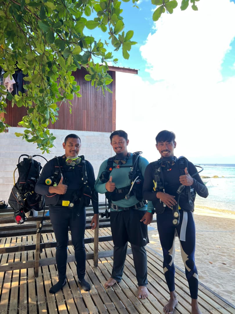 Bayu Dive Center - Pelanggan Gembira